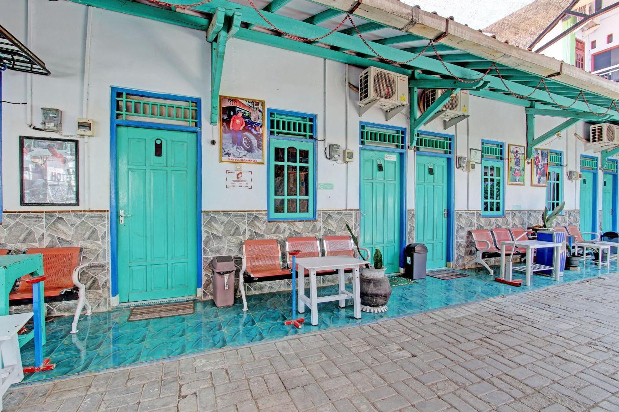 Capital O 92929 Hotel New Tirta Kencana Syariah Tegal  Exterior foto